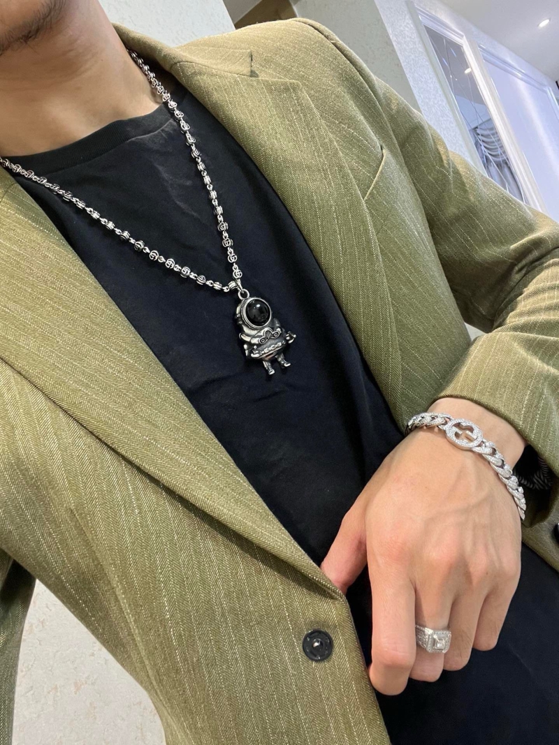 Gvc*1 necklaces